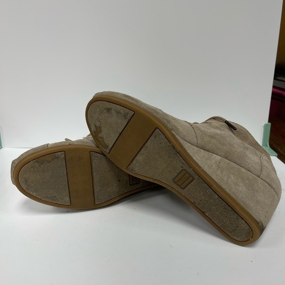 Toms Women's Suede Wedge Ankle Boots - Beige - Picture 2 of 2
